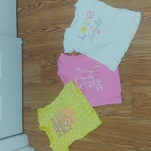 Bundle of 3 toddler girl tshirts size 5t